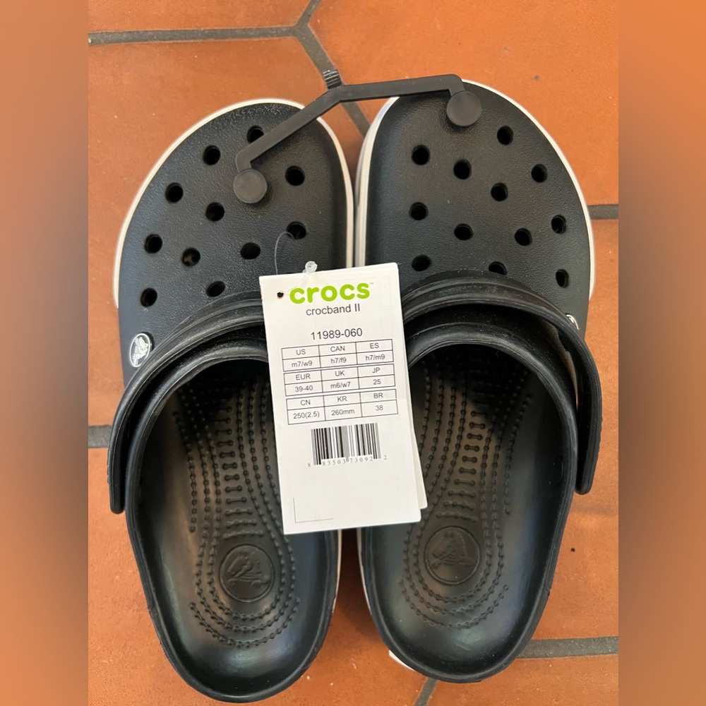 Croc crocband II clogs size M7 W9 Black